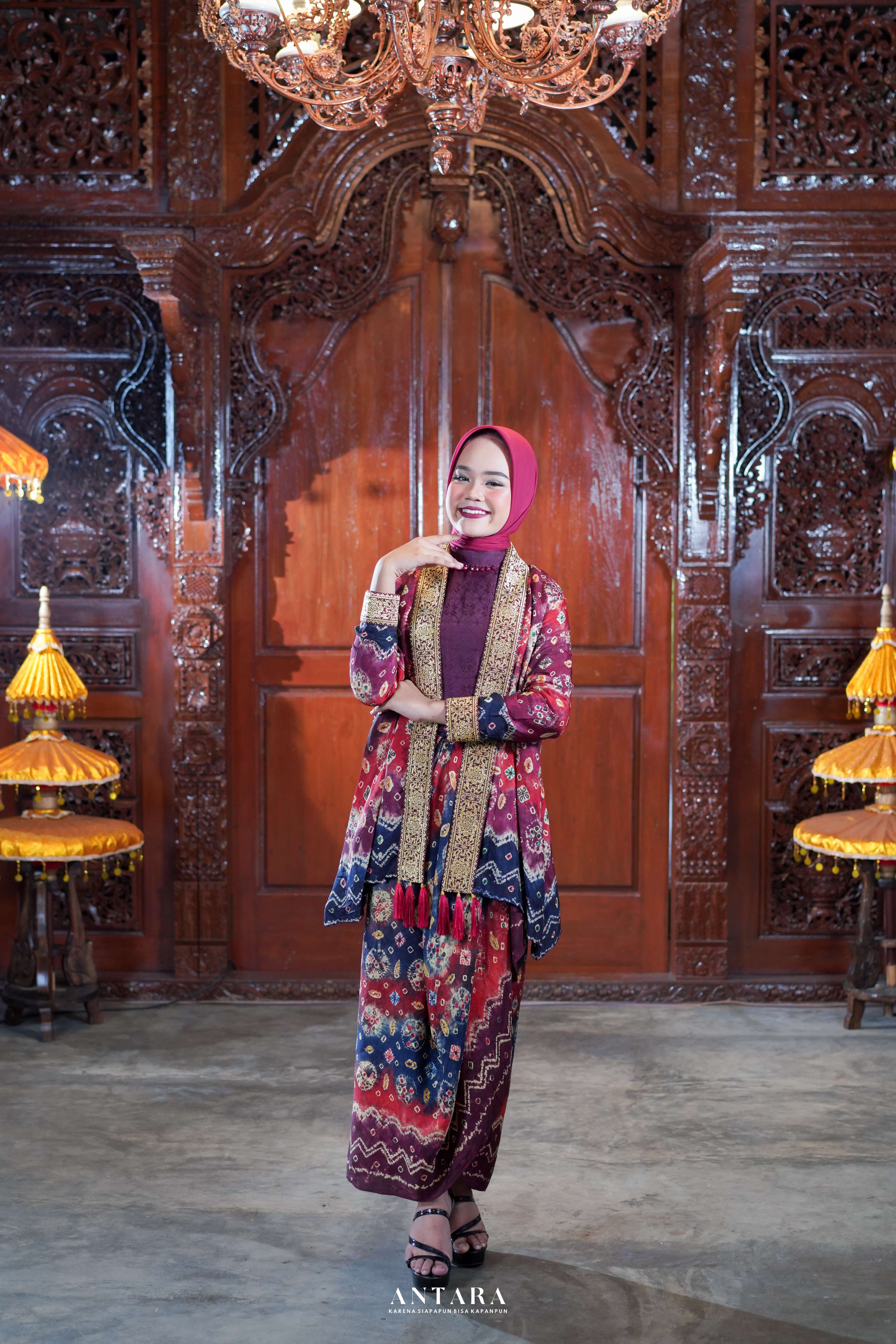 ADELIA SAPUTRI